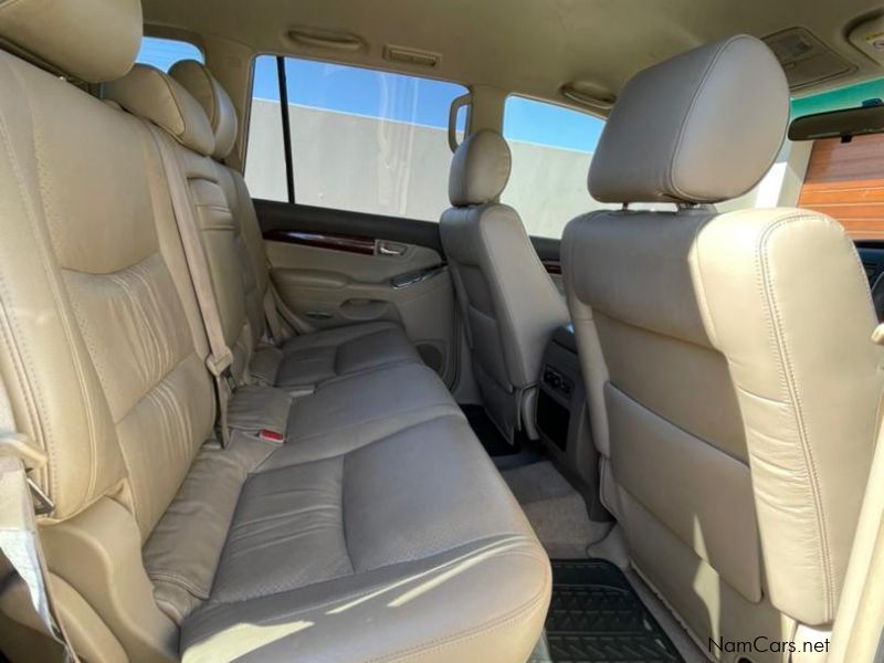 Toyota Prado VX 4.0L V6 8 seat in Namibia