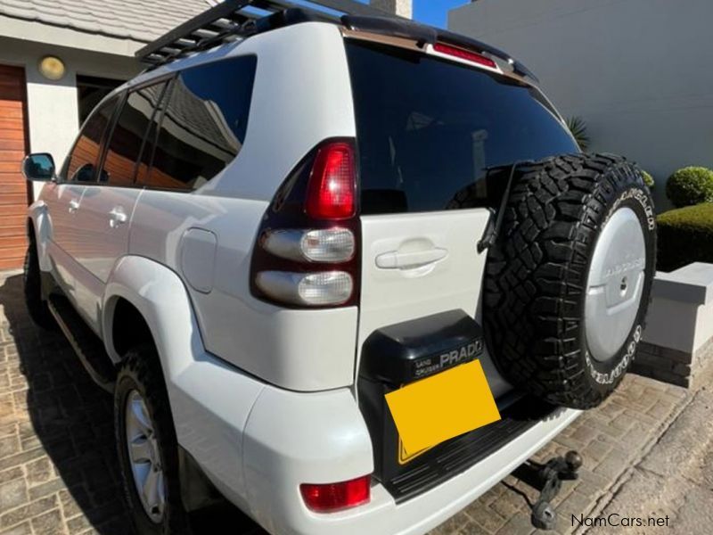 Toyota Prado VX 4.0L V6 8 seat in Namibia