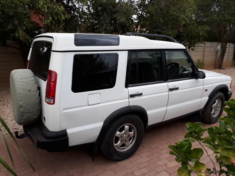 Land Rover Discovery 2 in Namibia