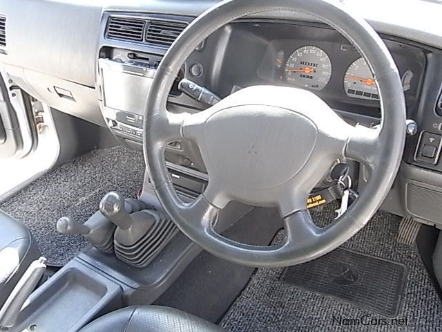 Mitsubishi Colt Rodeo 3.0 V6 manual 4x4 in Namibia