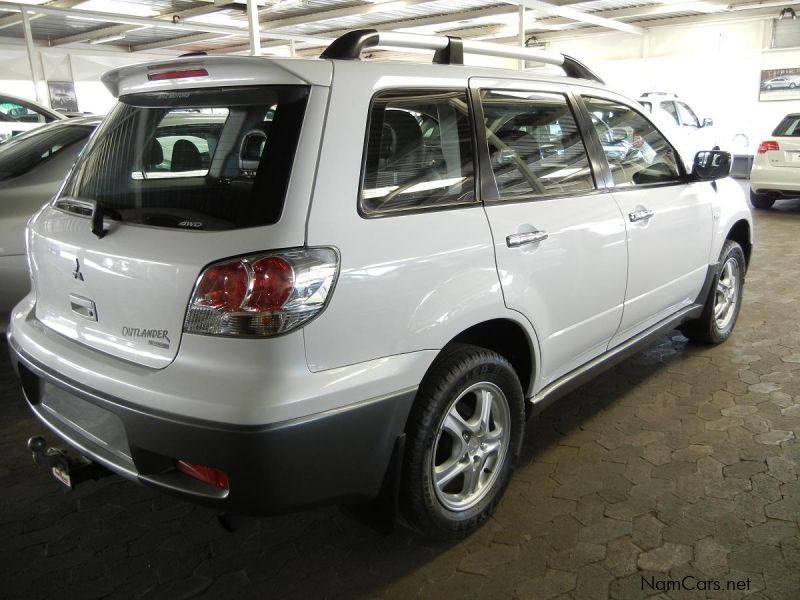 Mitsubishi Outlander in Namibia