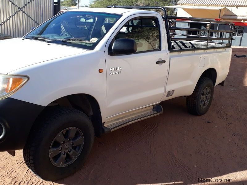 Toyota Hilux 2.7 vvti 4x4 in Namibia