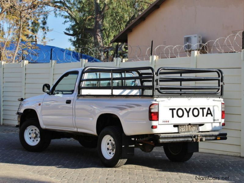 Toyota Hilux D-E in Namibia