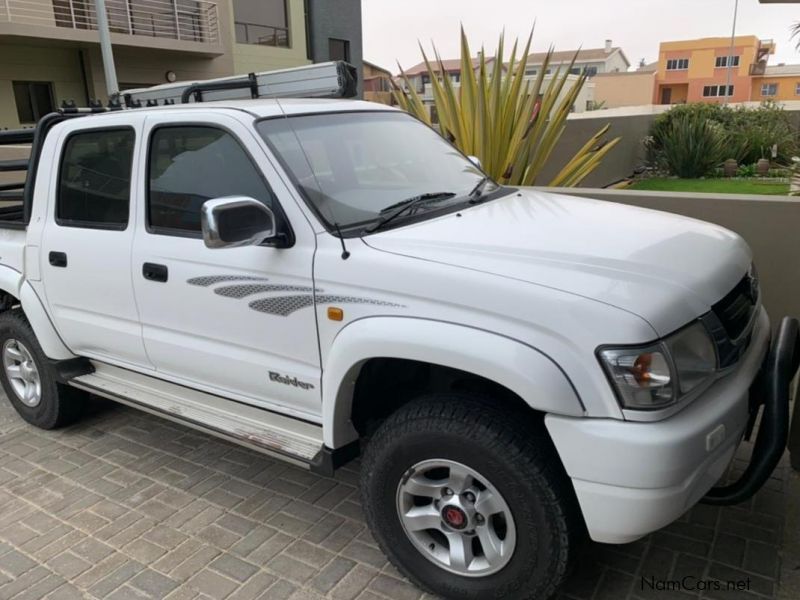 Toyota Hilux Raider 4x4 in Namibia