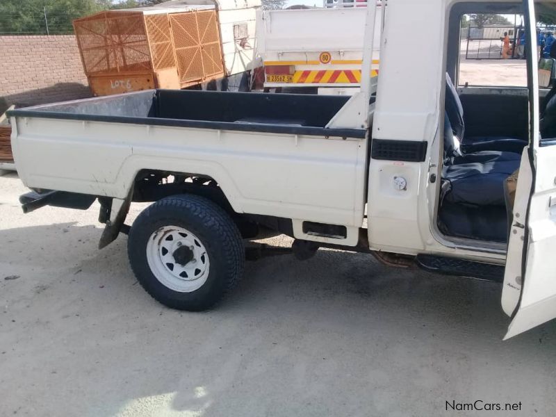 Toyota Land Cruiser 4.2 l Diesel in Namibia