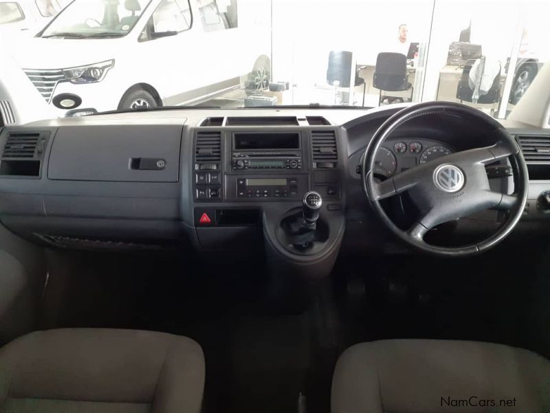 Volkswagen Caravelle 2.5 TDi in Namibia