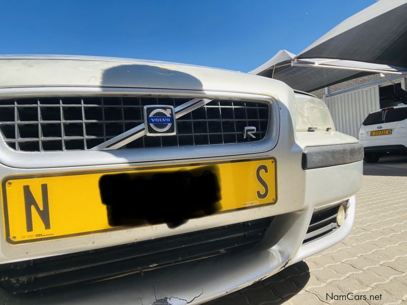 Volvo S60R in Namibia