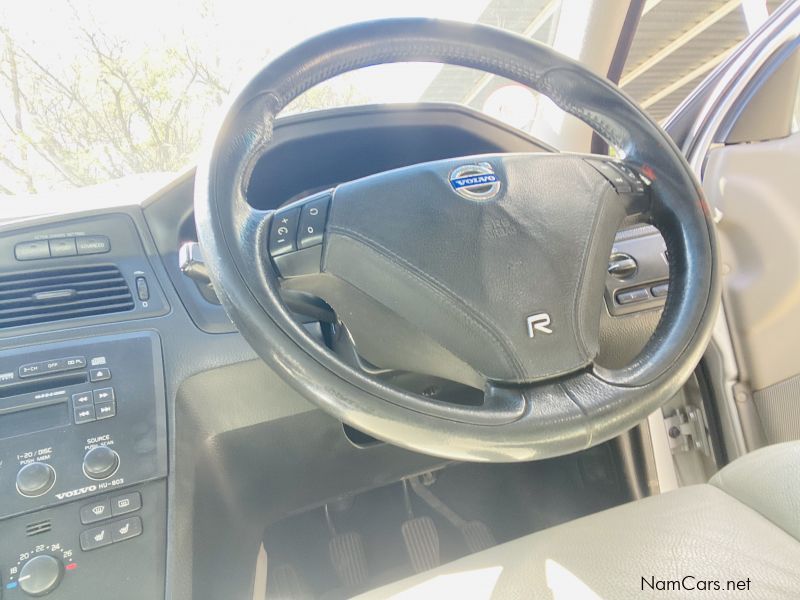 Volvo S60R in Namibia