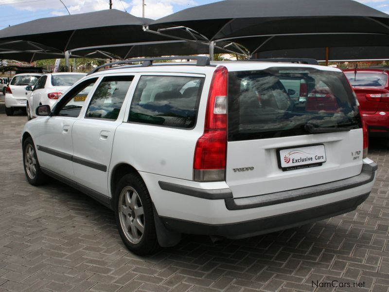 Volvo V70 2.0 manual ( local) in Namibia