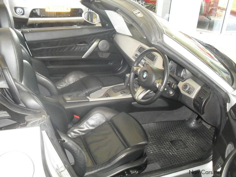 BMW Z4 Roadster 3.0i A/T in Namibia