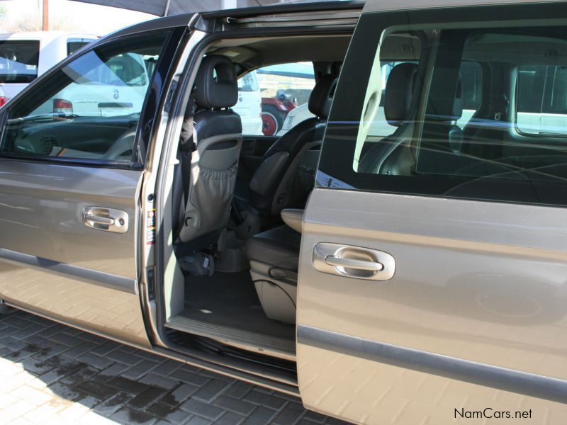 Chrysler Voyager 2.4 manual 7 Seater local in Namibia