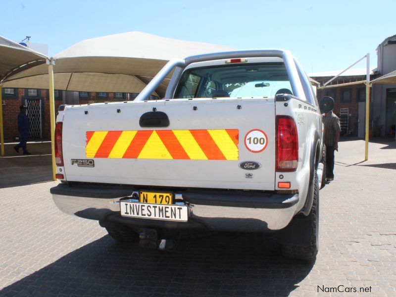 Ford F250 D/C 4X4 in Namibia