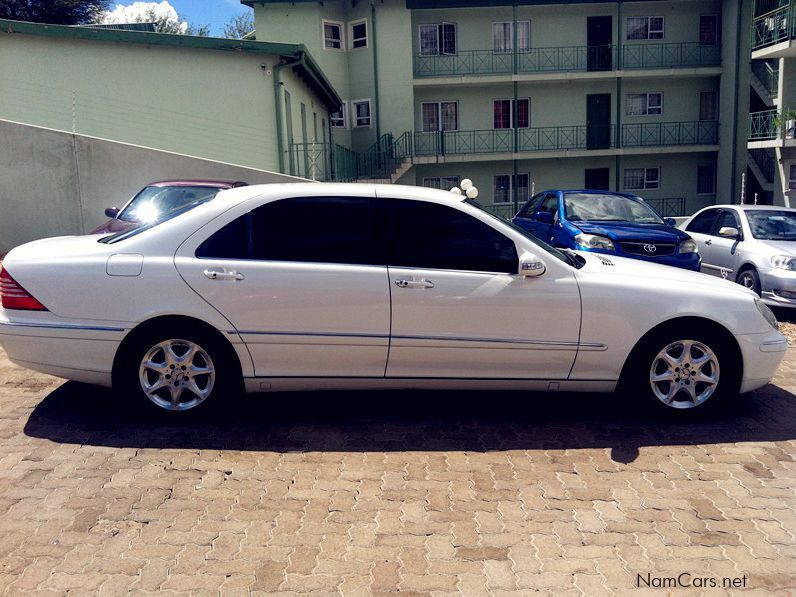 Mercedes-Benz S350 in Namibia