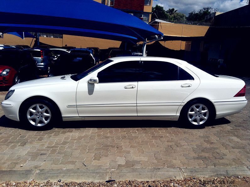 Mercedes-Benz S350 in Namibia