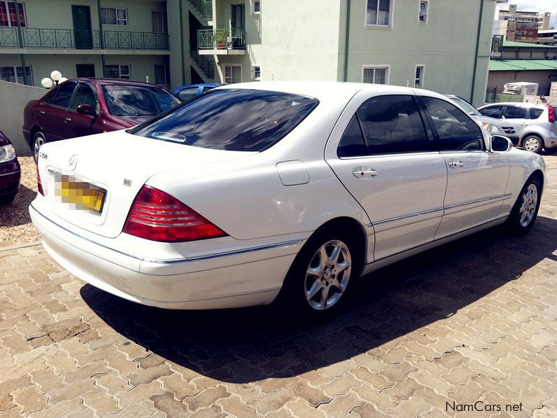 Mercedes-Benz S350 in Namibia