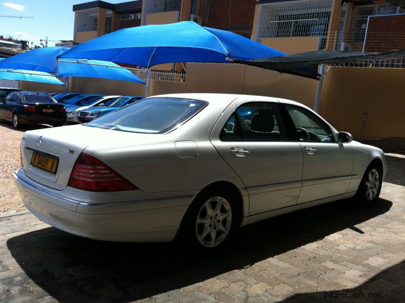 Mercedes-Benz S350 in Namibia