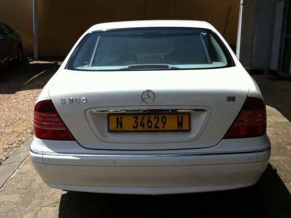 Mercedes-Benz S350 in Namibia