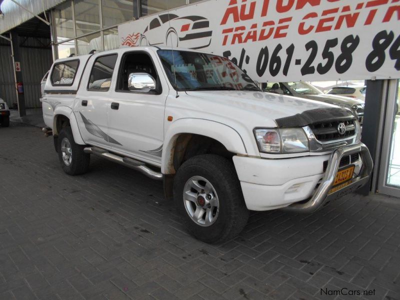 Toyota Hilux 2700i Raider 4x4 P/u D/c in Namibia