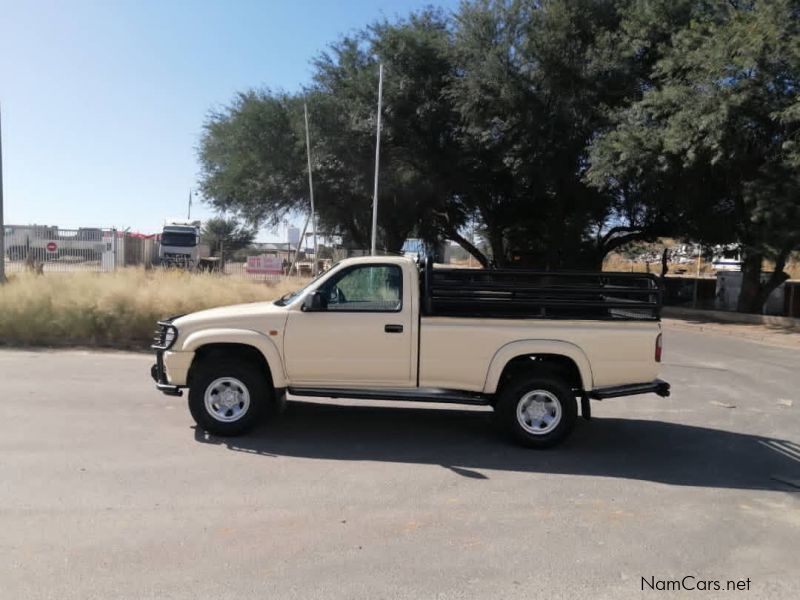 Toyota Hilux 3.0 2x4 Kzte in Namibia
