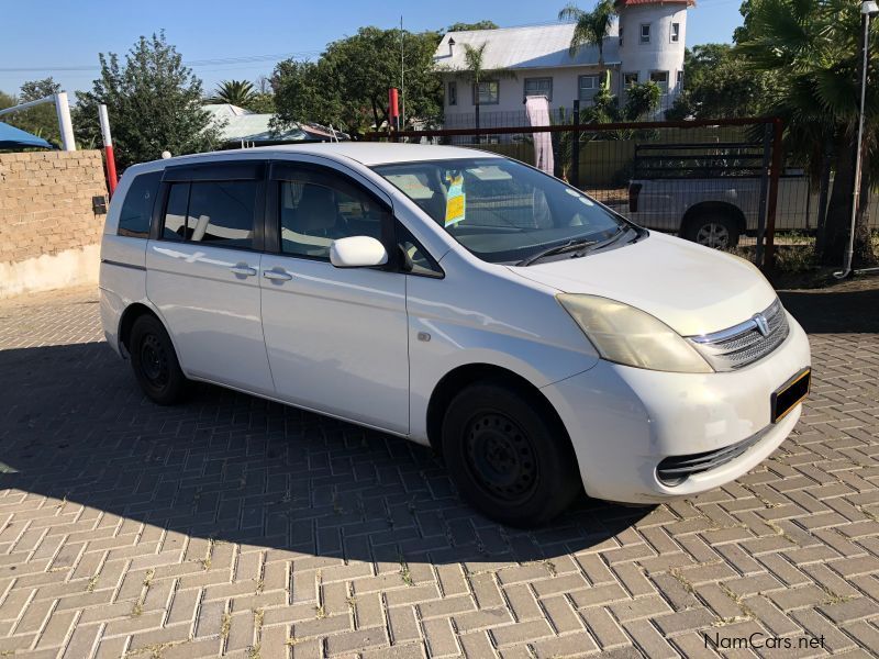 Toyota Isis 1.8 Petrol Auto in Namibia