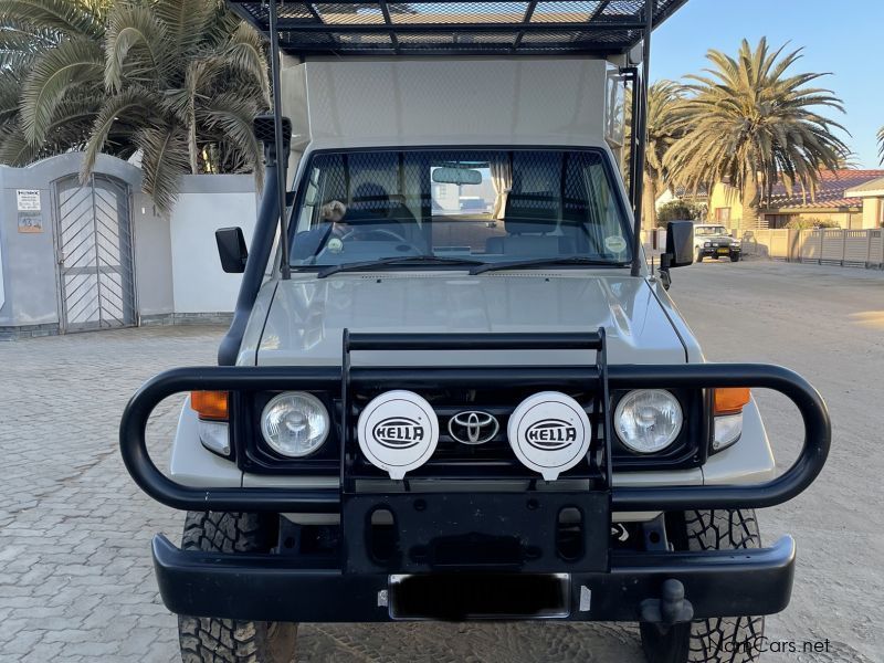 Toyota LAND CRUISER 4.2L in Namibia