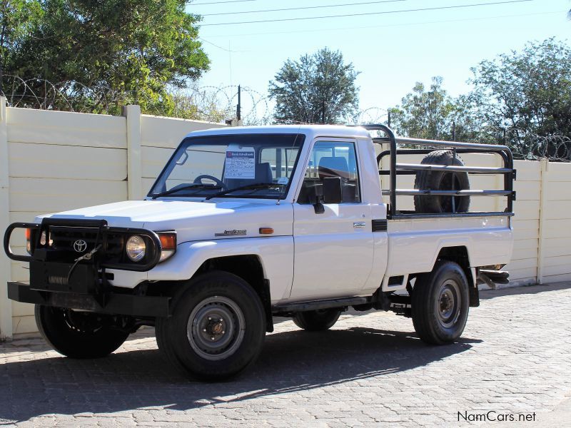Toyota Land Cruiser 4.2 in Namibia