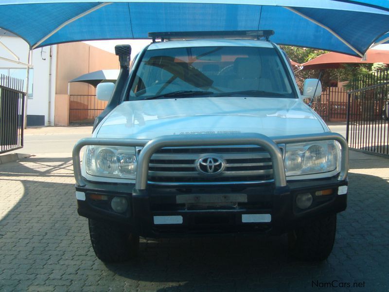 Toyota Land Cruiser 4.7 V8 Petrol SW in Namibia