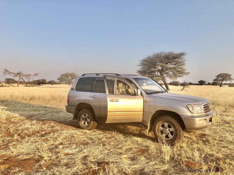 Toyota Land Cruiser VX 100 V8 in Namibia