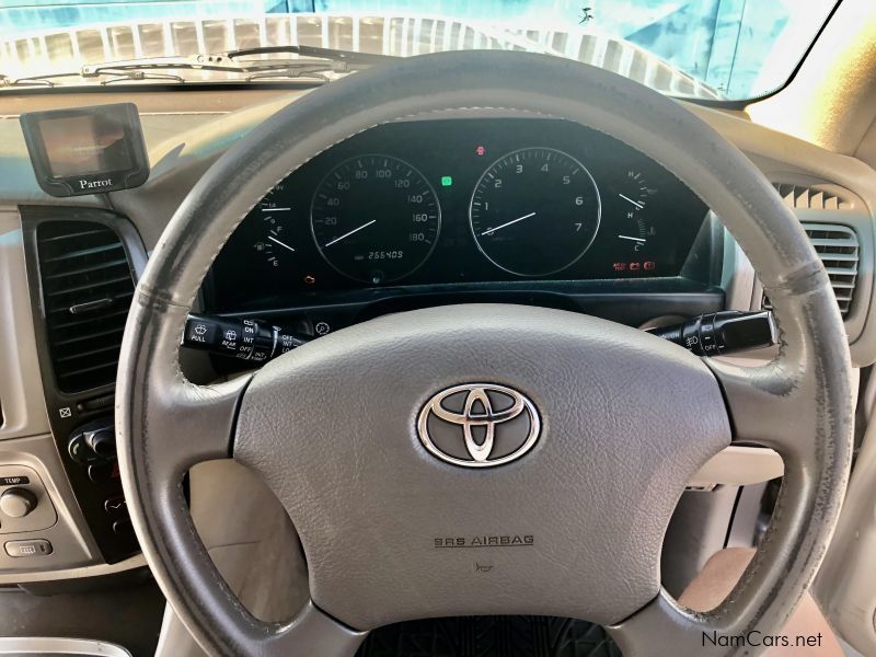 Toyota Land Cruiser VX 100 V8 in Namibia