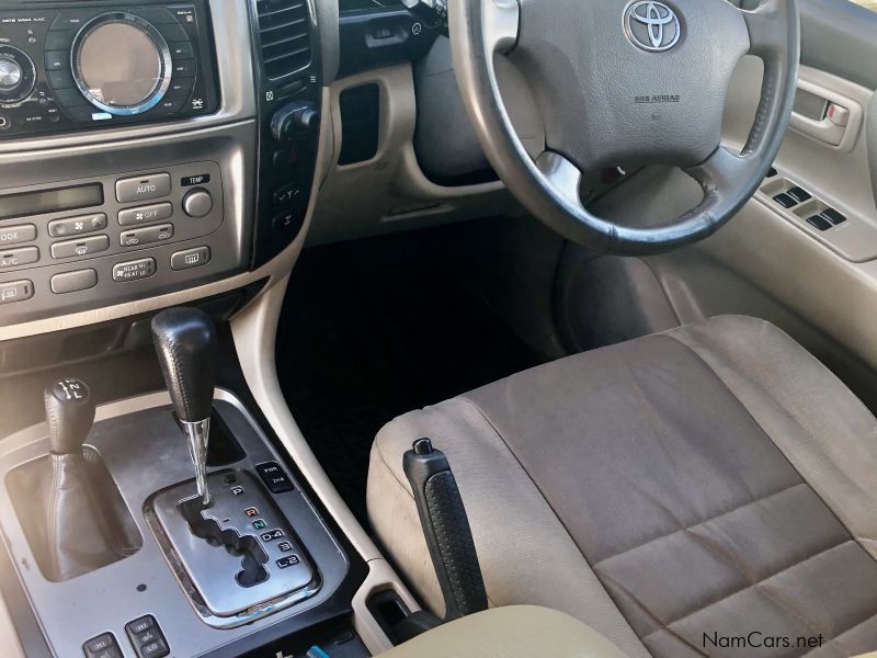 Toyota Land Cruiser VX 100 V8 in Namibia