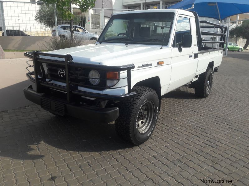 Toyota Landcruiser in Namibia