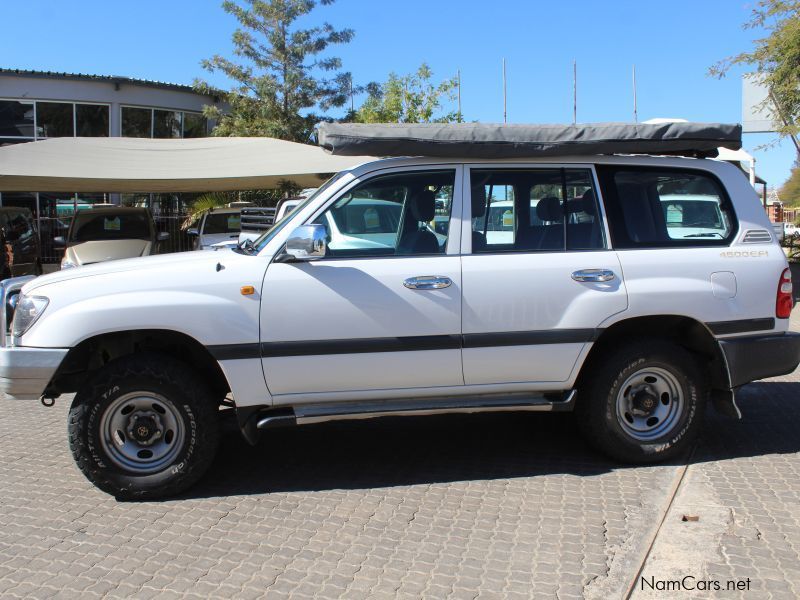 Toyota Landcruiser 4.5 EFI 100 series in Namibia