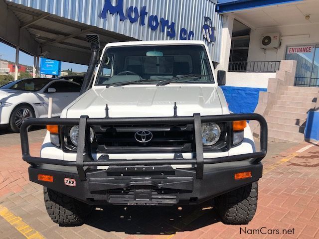 Toyota Landcruiser 4.5 EFI S/C in Namibia