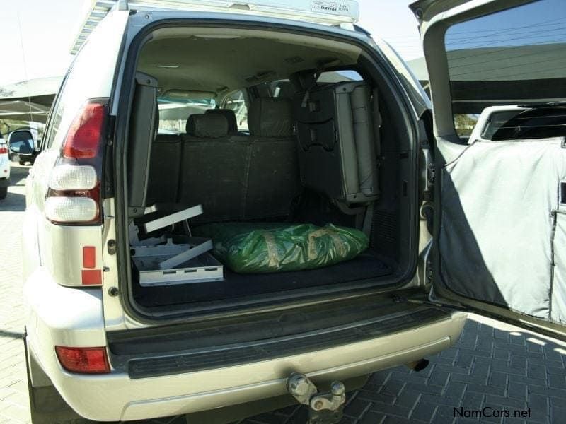 Toyota Prado 4.0 VX V6 8 Seater in Namibia
