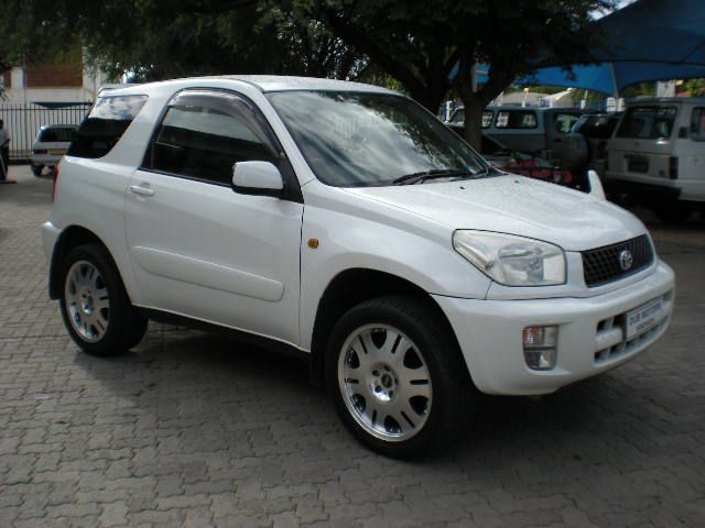 Toyota Rav4 2.0i 4x4 3 Door in Namibia