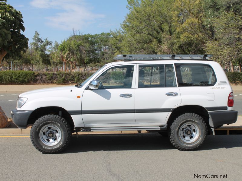 Toyota TOYOTA LANDCRUISER in Namibia