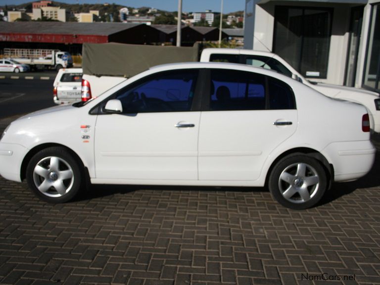 Volkswagen Polo 1.6 comfortline manual in Namibia