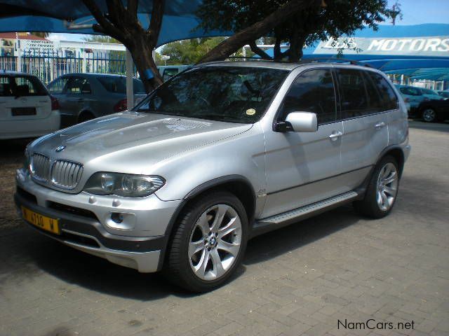 BMW X5 4.8is in Namibia