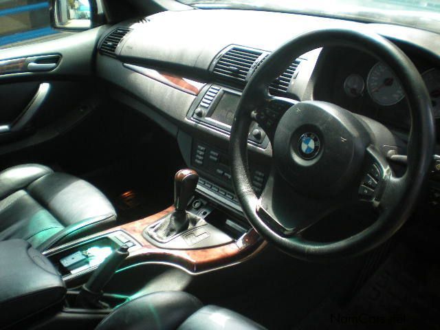 BMW X5 4.8is in Namibia