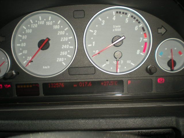 BMW X5 4.8is in Namibia