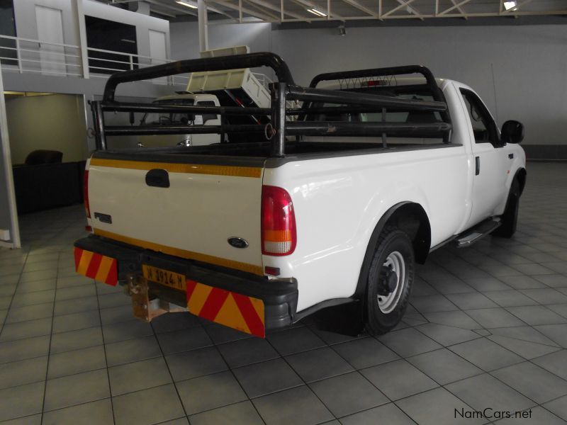Ford F250 XL 6cyl Diesel in Namibia