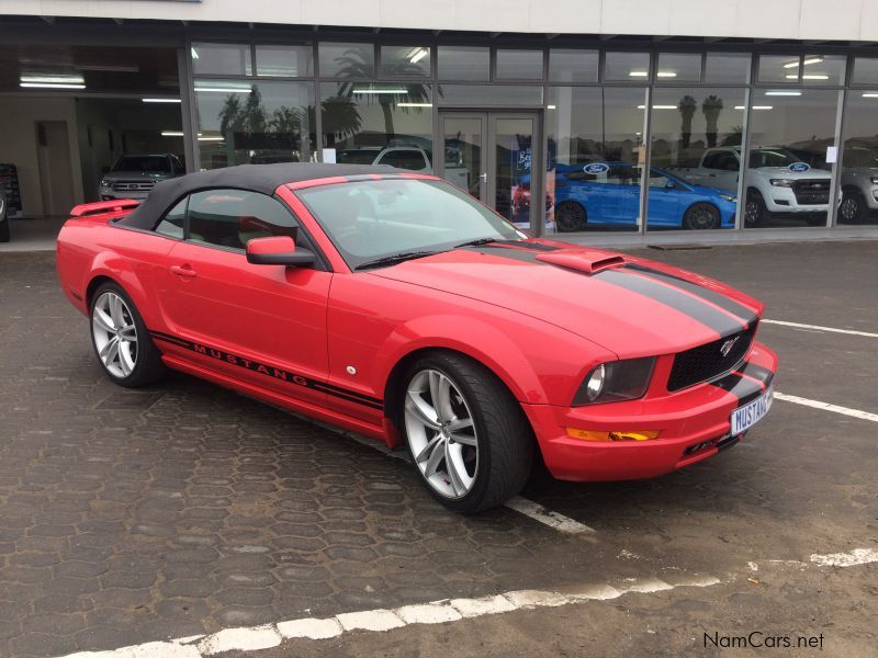 Ford MUSTANG 4L V6 Convertible in Namibia