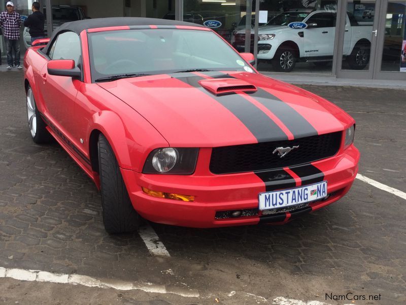 Ford MUSTANG 4L V6 Convertible in Namibia