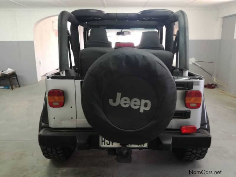 Jeep Wrangler 4.0L 2dr (Sahara) in Namibia