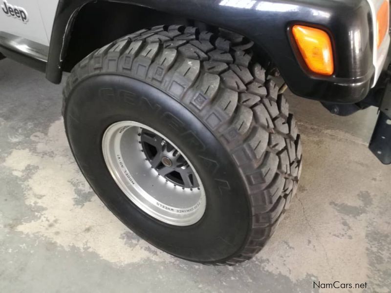 Jeep Wrangler 4.0L 2dr (Sahara) in Namibia