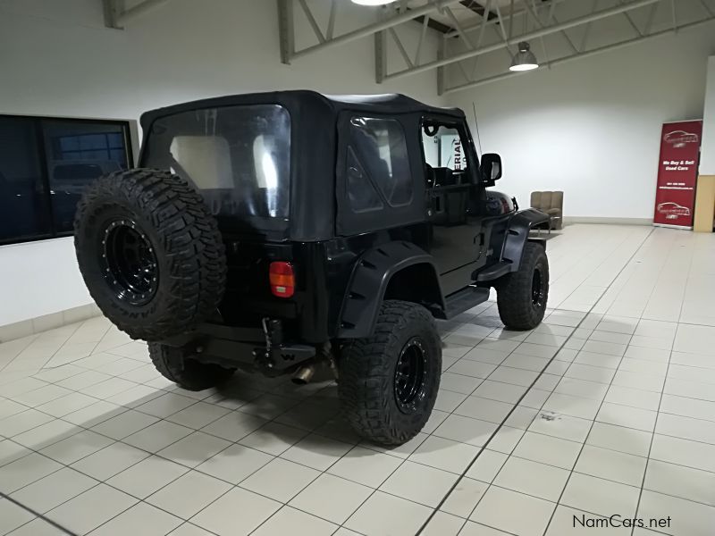 Jeep Wrangler Sahara 4L in Namibia