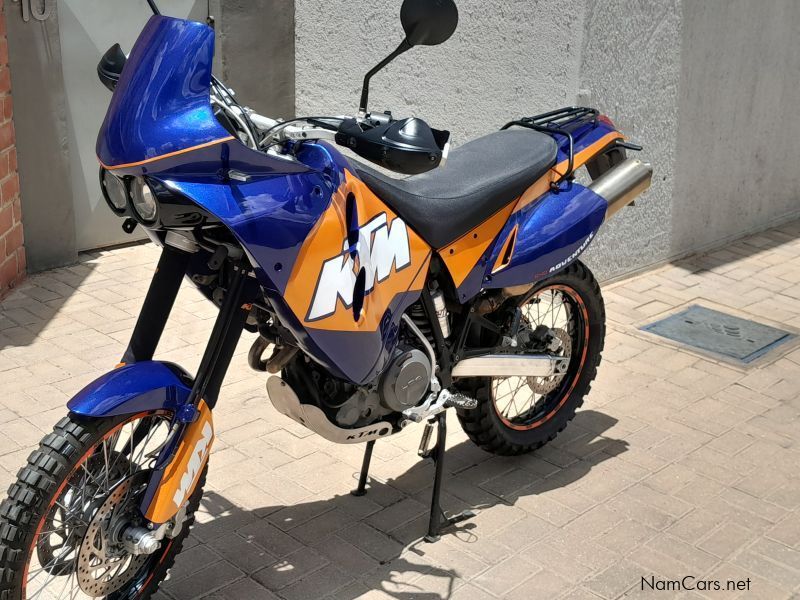 KTM 640 adventure in Namibia