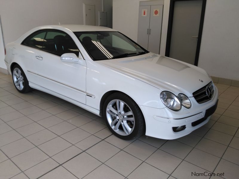 Mercedes-Benz CLK350 Coupe in Namibia