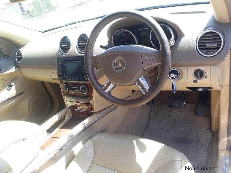 Mercedes-Benz ML63 in Namibia