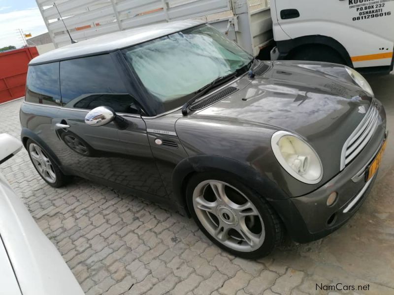 Mini Mini Cooper Park Lane in Namibia